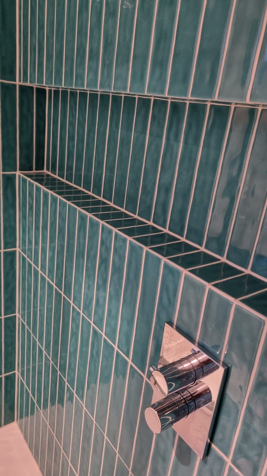 The chrome ladder rail.